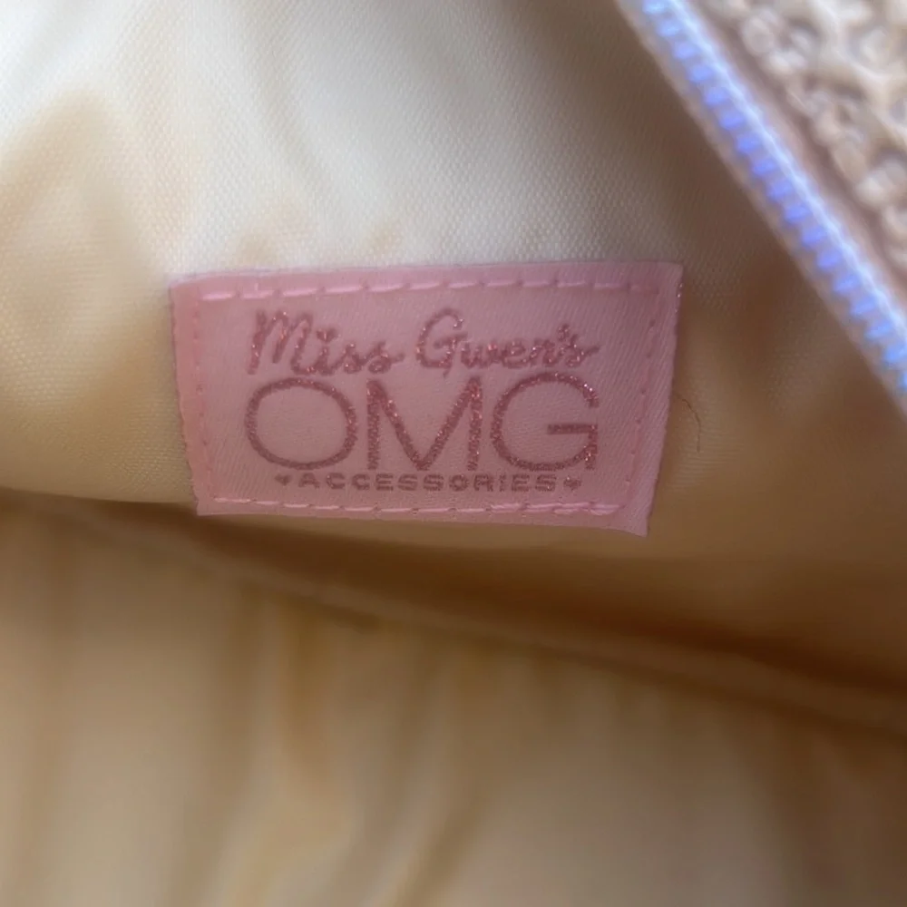 Miss Gwens OMG miss gwen